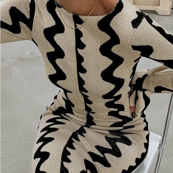 *SOLD OUT* NA-KD Kimono Sleeve Knitted Maxi Dress - Picture 5 of 5